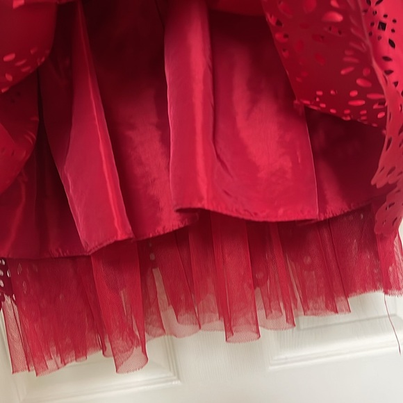 Sweet Heart Rose size 5 red dress. Used but really good condition - Picture 9 of 10